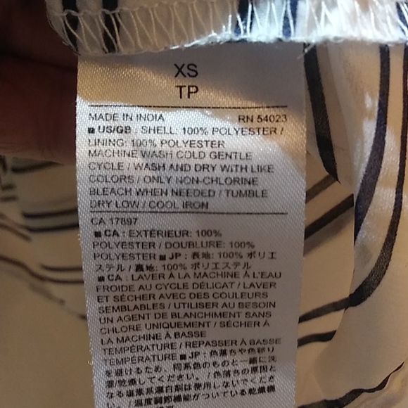 Banana Republic spaghetti straps shirt size XS - Picture 11 of 11